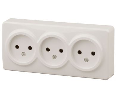Розетка 3х2P Эра 11-2207-02 Б0020698