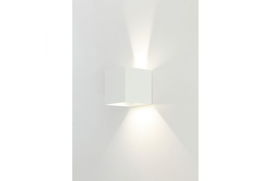 Уличный настенный светильник IMEX Wels IL.0014.0005 WH