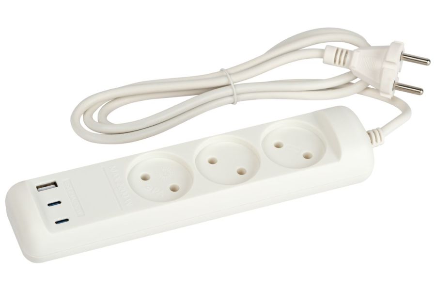 Удлинитель Эра U-3-1,5m-USB-W 3 розетки + 3xUSB A+C 1,5м 10А белый