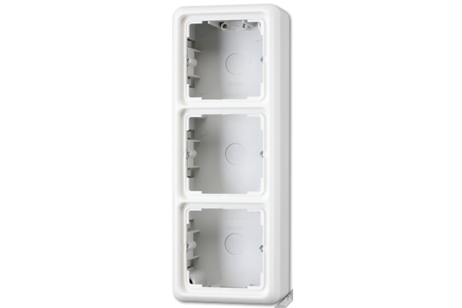 Коробка трехместная Jung CD583ABR