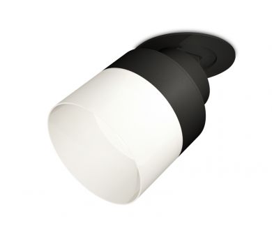 Купить Спот Ambrella Light Techno Spot XM8102521 (A2242, A2106, C8102, N8402) Спот Ambrella Light Techno Spot XM8102521 (A2242, A2106, C8102, N8402)